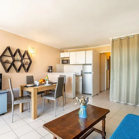 Les Marines-48 By Interhome